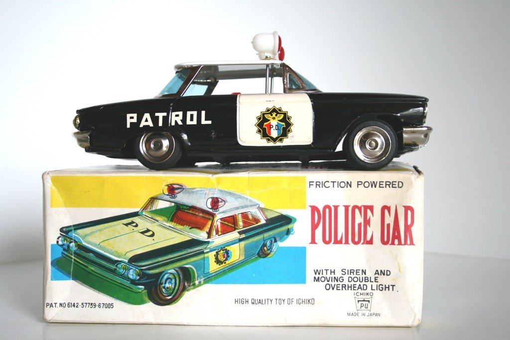 ICHIKO 1960 9.25 INCHES JAPAN FRICTION VINTAGE TIN TOY CAR CHEVROLET CORVAIR PATROL-P.D. IN BOX
