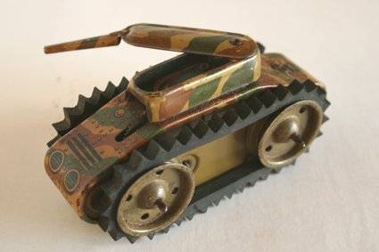Germany Pre-war original and complete 30’s 65-3F D.R.P. Caterpillar windup tin Tank