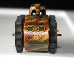 Germany Pre-war original and complete 30’s 65-3F D.R.P. Caterpillar windup tin Tank