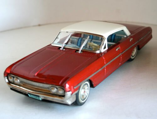 Yonezawa Cragstan 60’s Oldsmobile Hardtop 1961 Friction 12 inches (30cm) original tin toy car - Image 3