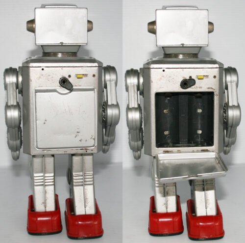 Horikawa Japan 60’s Silver Space Astronaut Robot Battery Operated 12 inches (30 cm) original tin toy space robot - Image 6