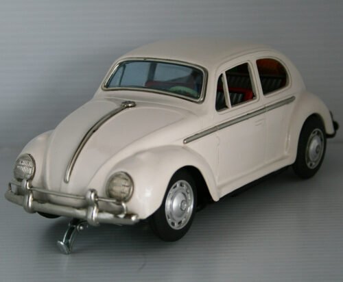 Taiyo 60’s Volkswagen Beetle Battery Operated 9.75 inches (25 cm) original tin toy car - Image 3