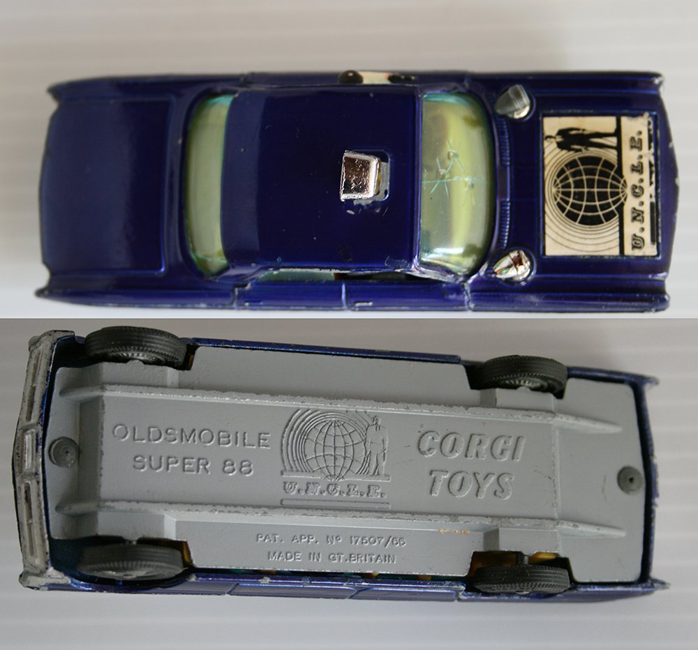 Corgi Toys 60's Oldsmobile Super 88 U.N.C.L.E. original die cast 