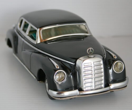Alps Iwaya 50’s Mercedes Benz 300 Andenauer Limousine in Box Battery Operated 9.5 inches (24 cm) original tin toy car - Image 4