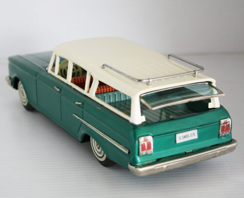 Bandai Japan 60’s Nash Rambler Station Wagon Friction 10.75 inches (27 cm) original tin toy car - Image 5