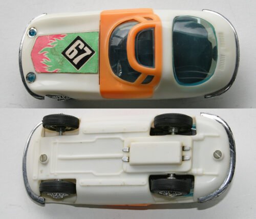 Chevrolet Corvair Bertone Race Car 67 Hong Kong Unknown Mark 60’s Friction 5 inches (12.75 cm) original plastic toy car - Image 9