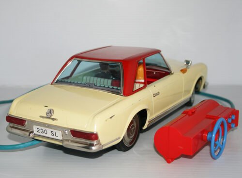 Yanoman 60’s Mercedes Benz 230 SL R/C Battery Operated 15.25 inches (39 cm) original tin toy car - Image 4