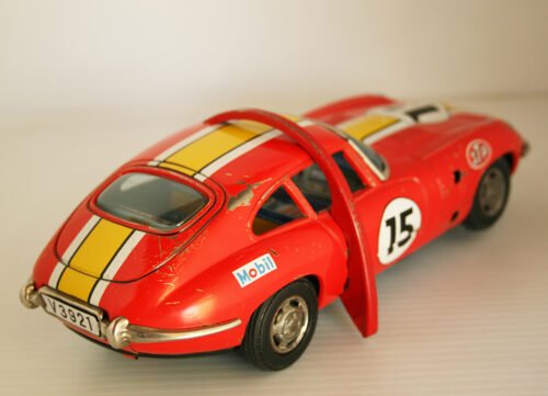 Proyect Masudaya MT 60’s Jaguar Stunt Car Nº 15 Battery Operated 9.5 inches (24 cm) tin toy car - Image 5