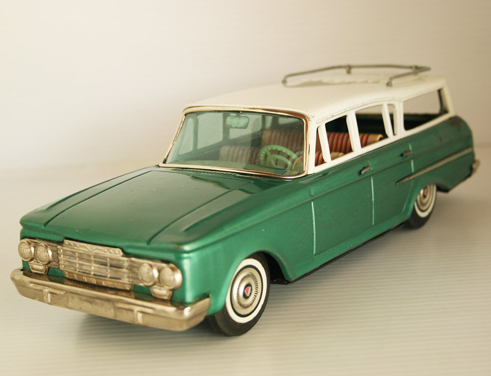 Proyect Bandai 60’s Nash Rambler Station Wagon, Friction 10.75 inches (27 cm) tin toy car - Image 3