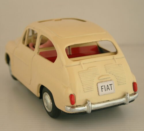 Tomiyama Japan 50’s Fiat 600 Battery Operated 8 inches (20 cm) original tin toy car - Image 4