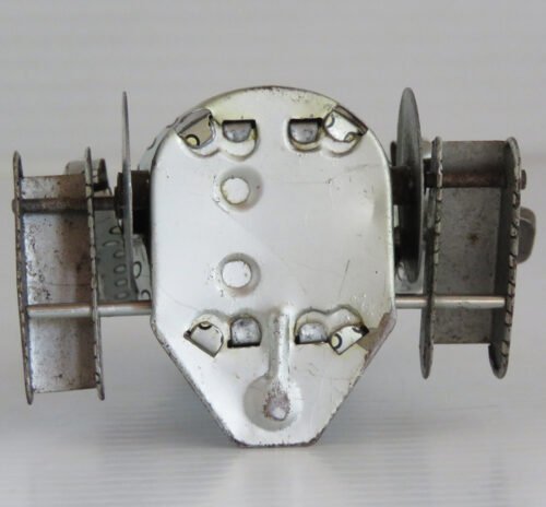 Noguchi N Japan 50’s Polkadot Robot Wind Up 3.75 inches (9.5 cm) original tin toy robot - Image 11