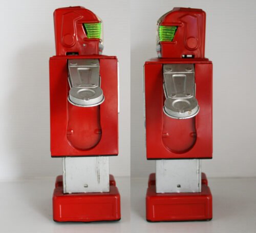 Yonezawa Japan 60’s Space Explorer Robot Battery Operated 11.5 inches (29 cm) original tin toy robot - Image 13