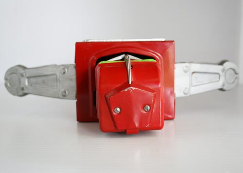 Yonezawa Japan 60’s Space Explorer Robot Battery Operated 11.5 inches (29 cm) original tin toy robot - Image 14