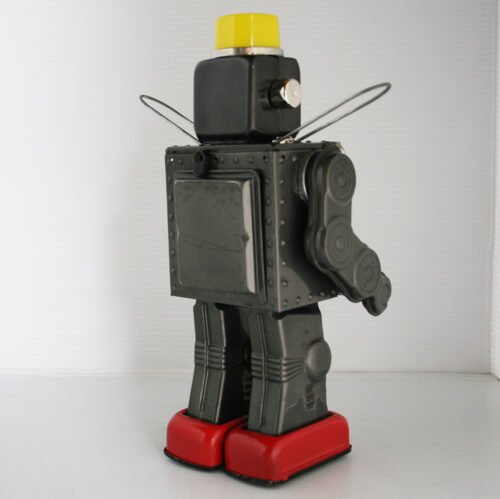 Horikawa Japan 60’s Fighting Robot, Battery Operated 11.5 inches (29 cm) original tin toy space robot - Image 5
