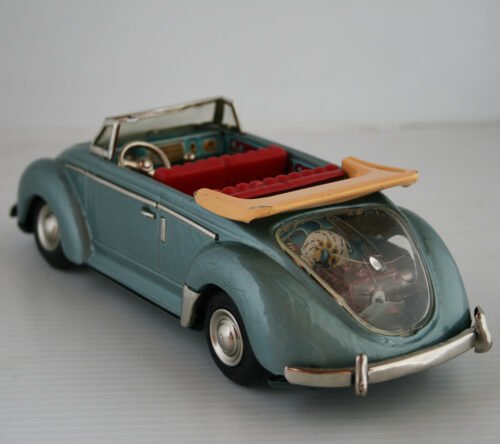 Nomura Showa Japan 60’s Volkswagen Beetle Convertible Lited Piston Action Battery Operated 10 inches (25.5 cm) original tin toy car - Image 4