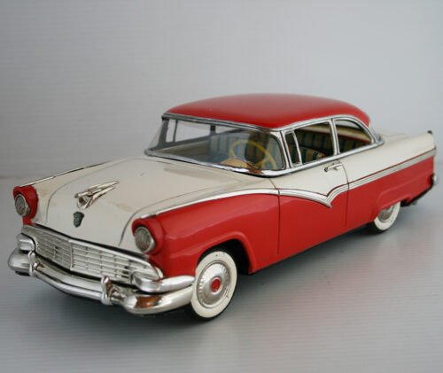 Marusan Kosuge Japan 50’s Ford Fairlane Club 1956 in Repro Box Battery Operated 13 inches (33 cm) original tin toy car - Image 4