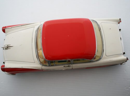 Marusan Kosuge Japan 50’s Ford Fairlane Club 1956 in Repro Box Battery Operated 13 inches (33 cm) original tin toy car - Image 9