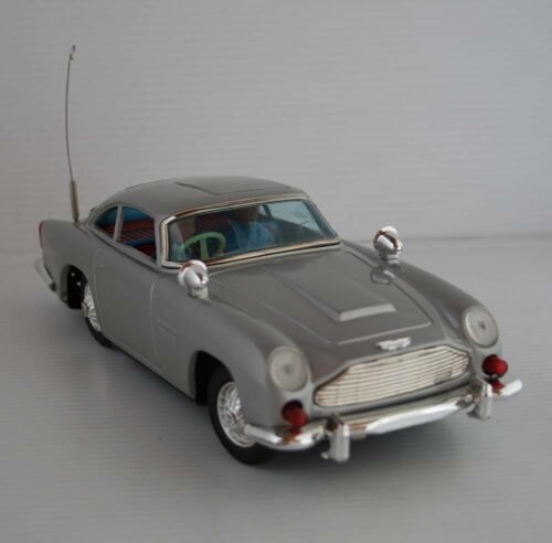 Aoshin Japan 60’s Aston Martin in Box Battery Operated 12 inches (30.5 cm) original tin toy car - Image 3