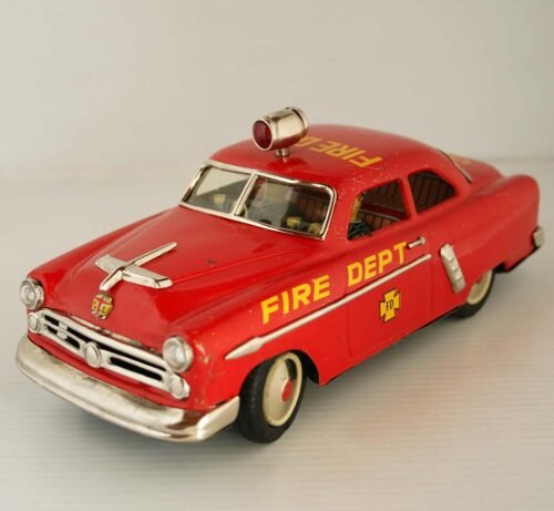 Marusan Kosuge Japan 50’s Ford 1952 Fire Dept Chief Nº1 Battery Operated 10.25 inches (26 cm) original tin toy car - Image 3