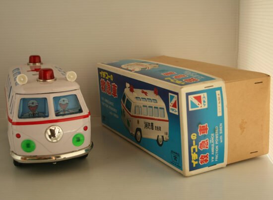 12IchikoTFCVolkswagenAmbulance