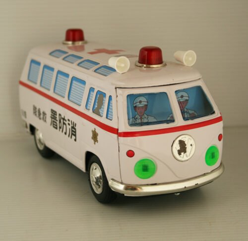 Ichiko Japan 60’s Volkswagen Ambulance 119 in Box, Friction 10.25 inches (26 cm) original tin toy car - Image 3