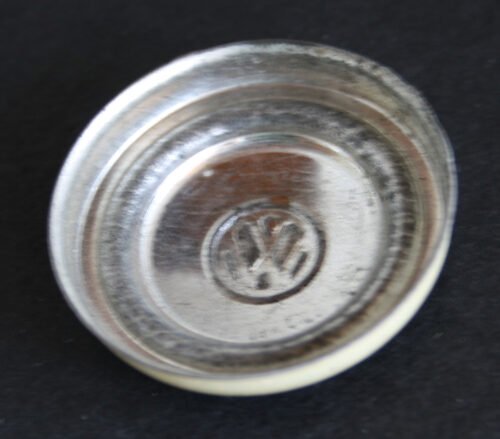 Nomura Japan 60’s Volkswagen Beetle, One Tin Hubcap, original tin toy parts - Image 3