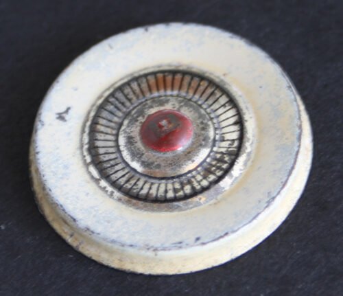 1NomuraMarusanTPCSeveralCarsOneTinHubcap