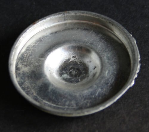 Okuma Sankei Japan 60’s Chevrolet Impala 1963, One Tin Hubcap original tin toy parts - Image 3