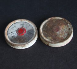 2MarusanTPCFord1952TwoTinHubcaps