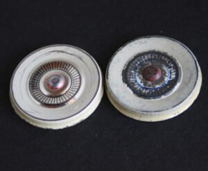 2NomuraMarusanTPCSeveralCarsTwoTinHubcaps