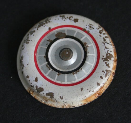 2YonezawaTPCThunderbird1963OneTinHubcap