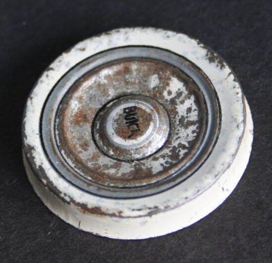 5NomuraTPCLeSabreOneTinHubcap