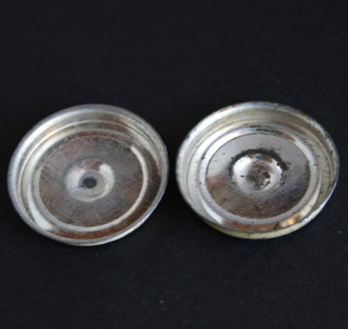 Nomura Japan 50’s Ford Fairlane 1958, Two Tin Hubcaps, original tin toy parts - Image 3