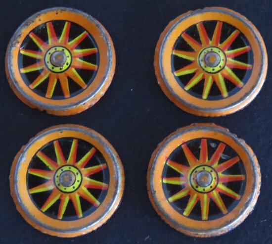 23BandaiTPC4TinHubcapsJalopies