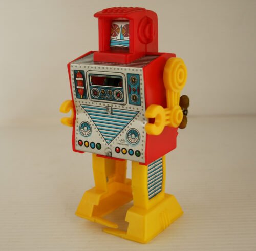 Hiro Japan 70’s Super Robot Sparking Wind Up 6.25 inches (16cm) original tin & plastic toy robot - Image 3