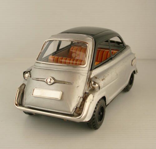 Tonka México, Trujillo, Bandai 50’s BMW Isetta 600 Friction 8.75 inches (22 cm) original tin toy car - Image 3