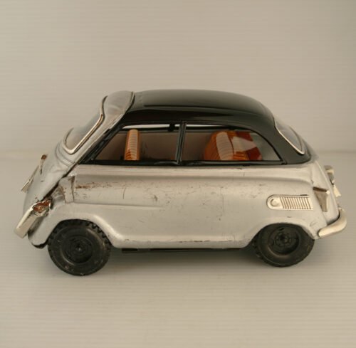 Tonka México, Trujillo, Bandai 50’s BMW Isetta 600 Friction 8.75 inches (22 cm) original tin toy car - Image 8
