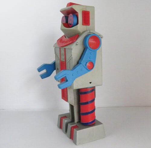 Ledy México 60’s 70’s Giro Robot Battery Operated 12.5 inches (32 cm) original plastic toy Space Robot - Image 3