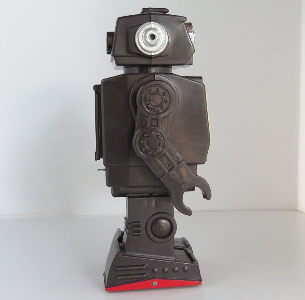 Horikawa Japan 60’s Super Space Commander Battery Operated 10 inches (25.5 cm) original plastic toy space robot - Image 7