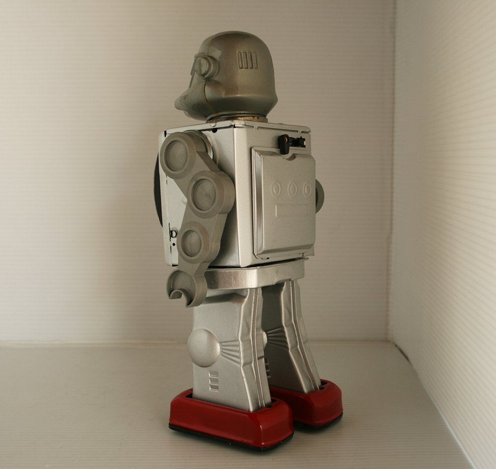 Star Wars 90’s Stormtrooper Robot Battery Operated 11.75 inches (29.5 cm) original hybrid tin toy space robot - Image 5