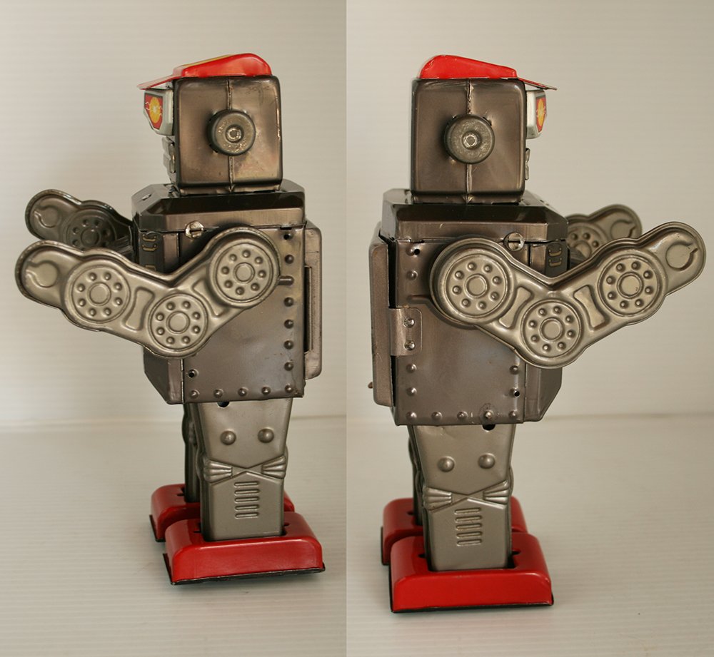 Horikawa Japan 60’s Mr. Zerox Robot Battery Operated 9 inches (23cm) original tin toy space robot - Image 6