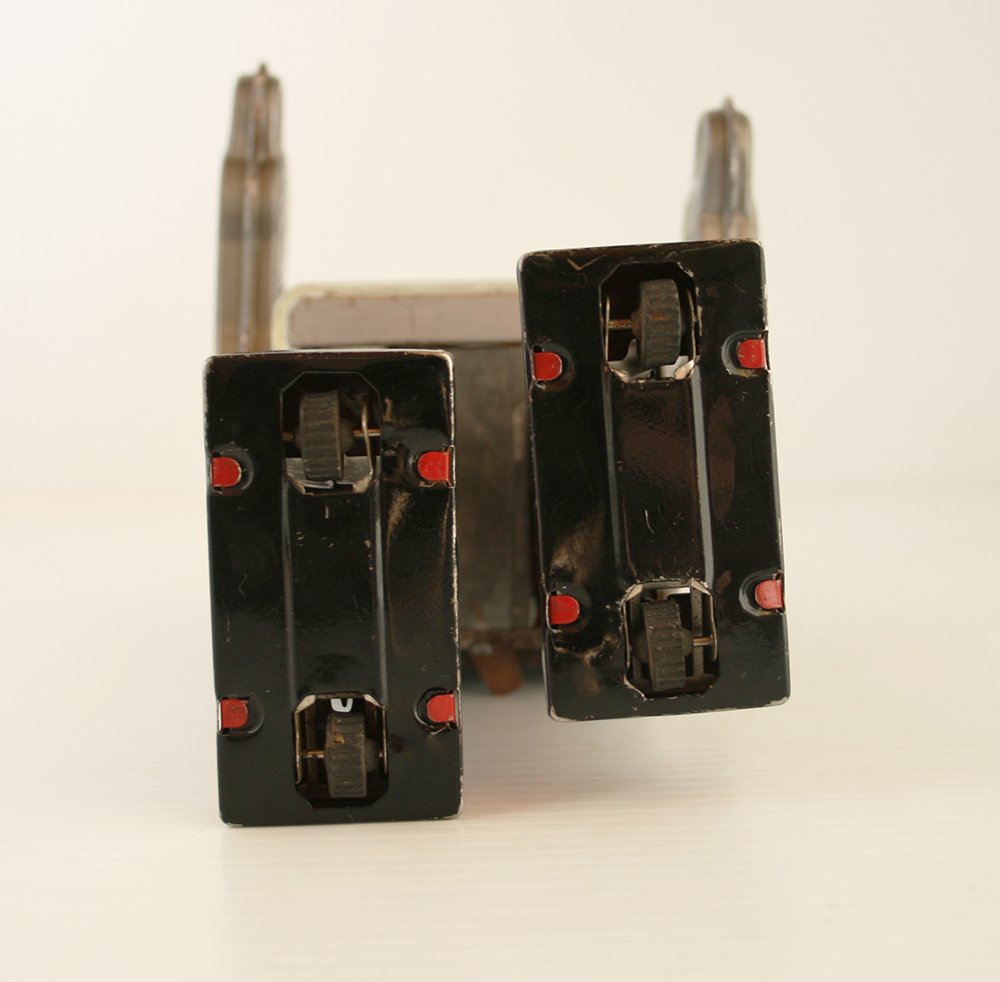 Horikawa Japan 60’s Gear Robot Battery Operated 9 inches (23cm) original tin toy space robot - Image 7