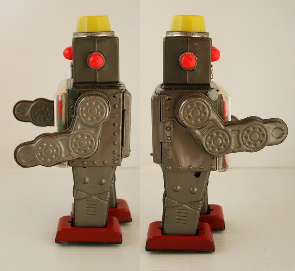 Horikawa Japan 60’s Gear Robot Battery Operated 9 inches (23cm) original tin toy space robot - Image 9