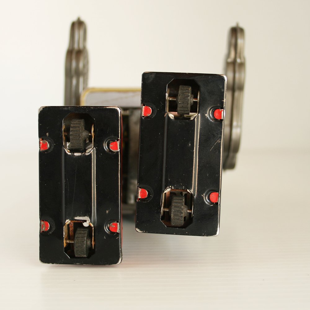 Horikawa Japan 60’s Gear Robot Battery Operated 9 inches (23cm) original tin toy space robot - Image 9