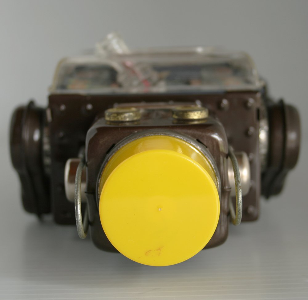 Horikawa Japan 60’s Fighting Robot Battery Operated 11.25 inches (28.5cm) original tin toy space robot - Image 8