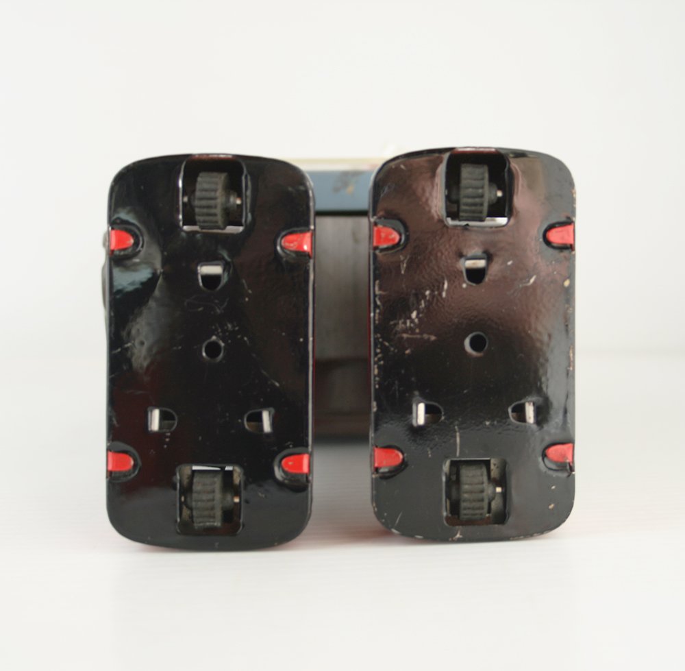 Horikawa Japan 60’s Fighting Robot Battery Operated 11.25 inches (28.5cm) original tin toy space robot - Image 9