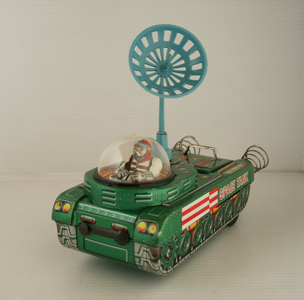 Masudaya MT Japan 60’s Space Tank Battery Operated 8.50 inches (22 cm) original tin space toy - Image 3