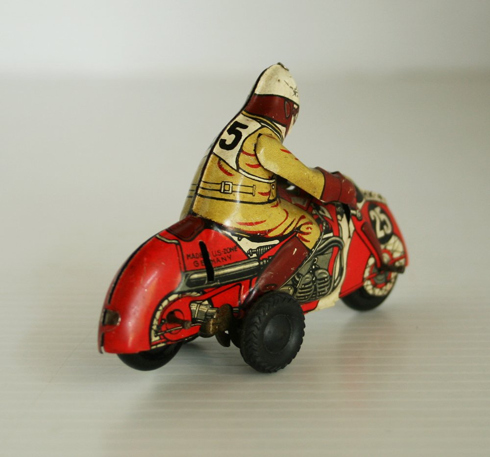 Huki - Kienberger U.S. Zone Germany 40’s Motorcycle Nº25 - Image 4