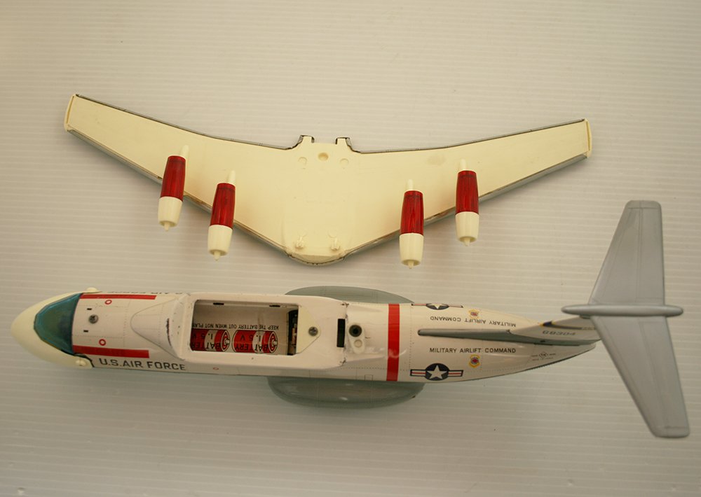 Nomura T.N Japan 60’s Lockheed C-5A Galaxy Airplane - Image 10